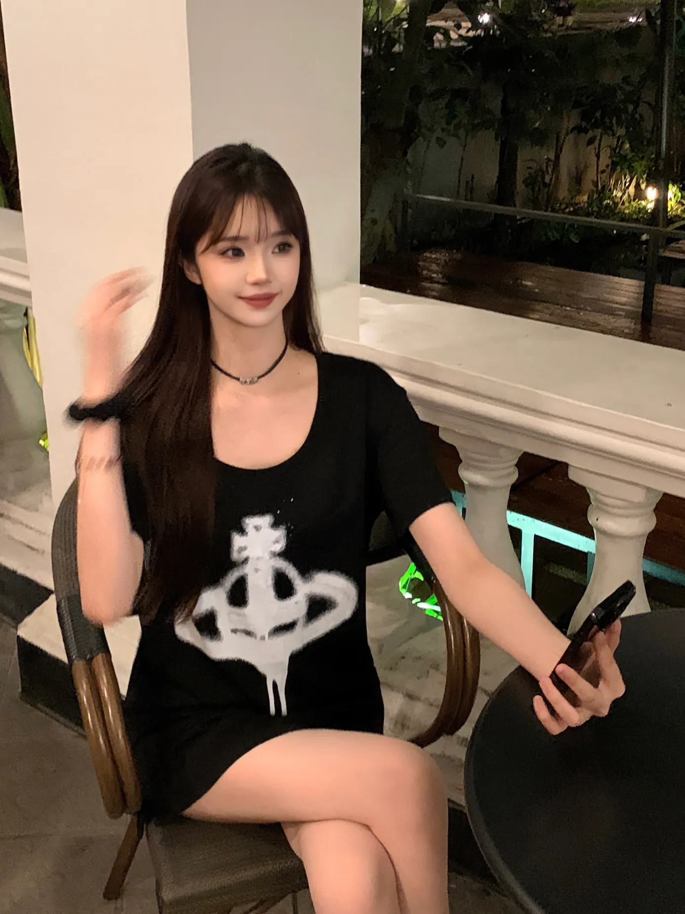 VIVI996 "vivienne west wood Queen Mother West U-neck big T short sleeves. Top trending model. Internet celebrity with millions of fans. PP same style looks good on the upper body. High return rate!